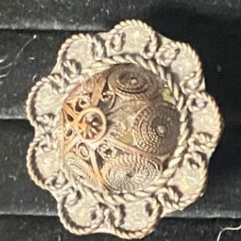 Vintage‎ Ornate Filigree Brooch Pin Silver Tone Floral Design Women Accessory